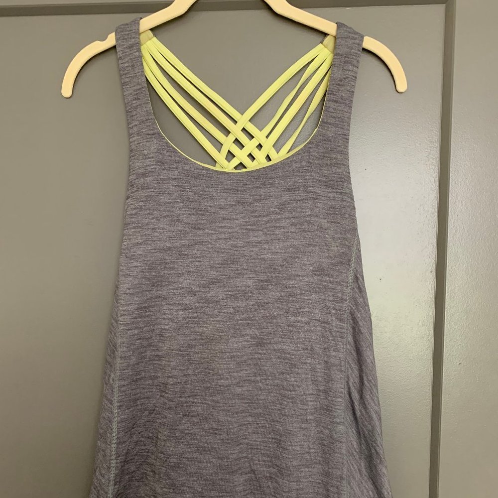 lululemon fitness tank Size 6
